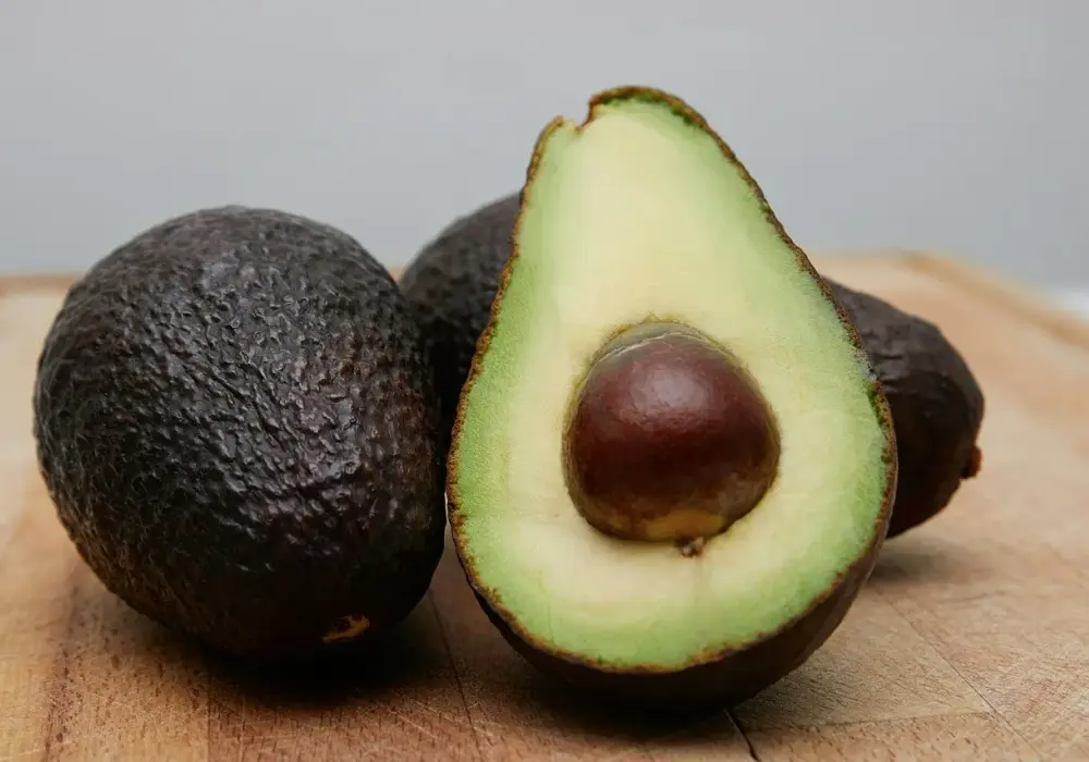 Awokado kcal - Ile kalorii ma cała sztuka i jak jeść je na redukcji?