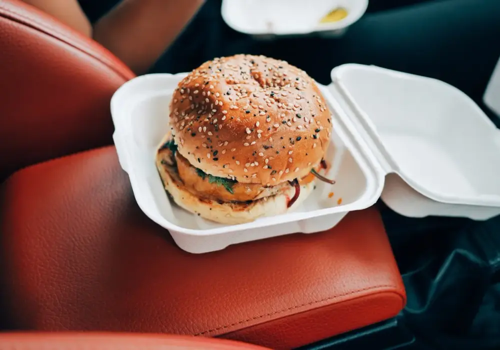 Big Mac kcal - Ile kalorii ma burger i jak wliczyć go do diety?