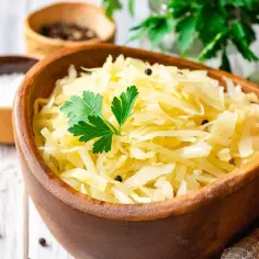 Jak gotować kapustę kiszoną do pierogów, aby uniknąć kwaśnego smaku