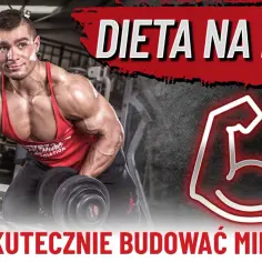 Kulturysta z hantlami, tekst "Dieta na masę" i symbol bicepsa z rosnącą strzałką. Skuteczna dieta na masę mięśniową to klucz do sukcesu.